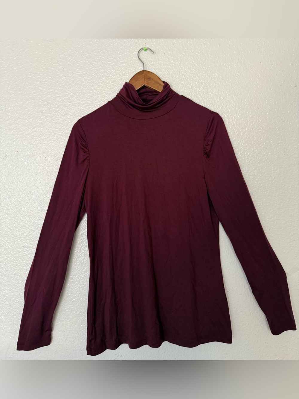 Apt. 9 Women's Long Sleeve mockneck size L color Wine